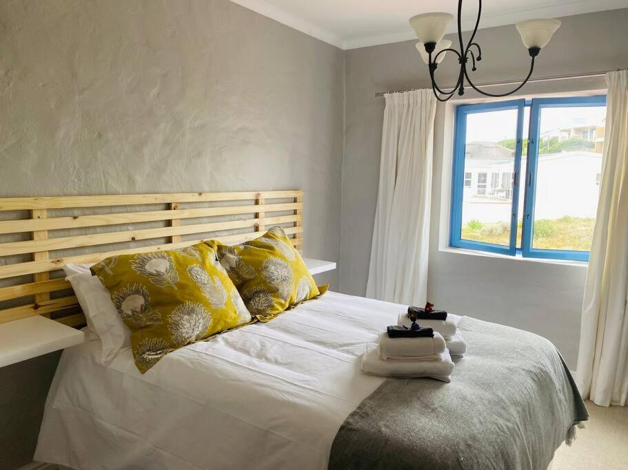 Casa Balena - Gansbaai Seafront Accommodation, Back-Up Power Buitenkant foto